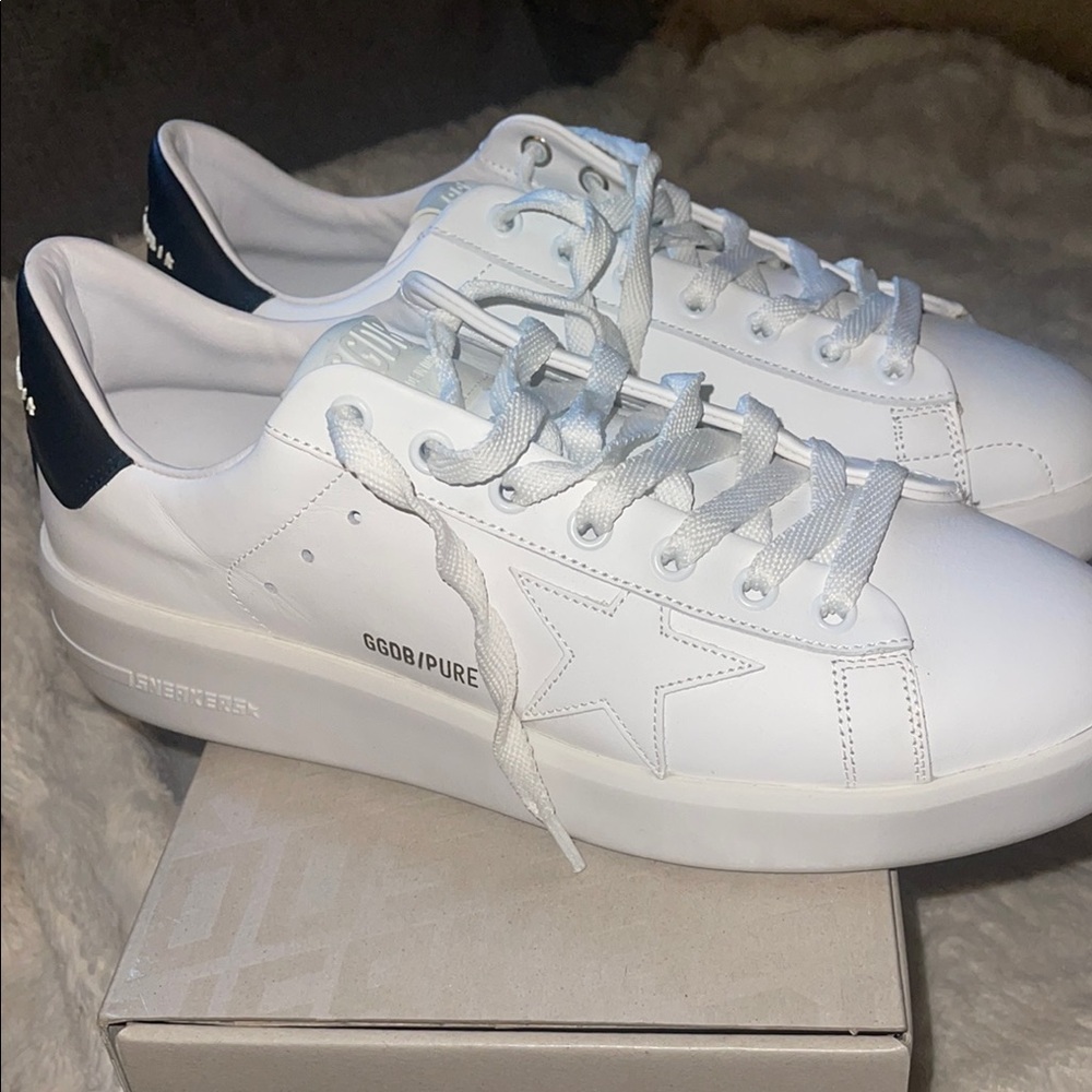 Women’s Golden Goose Purestar Sneakers with Leather Star and black heel tab